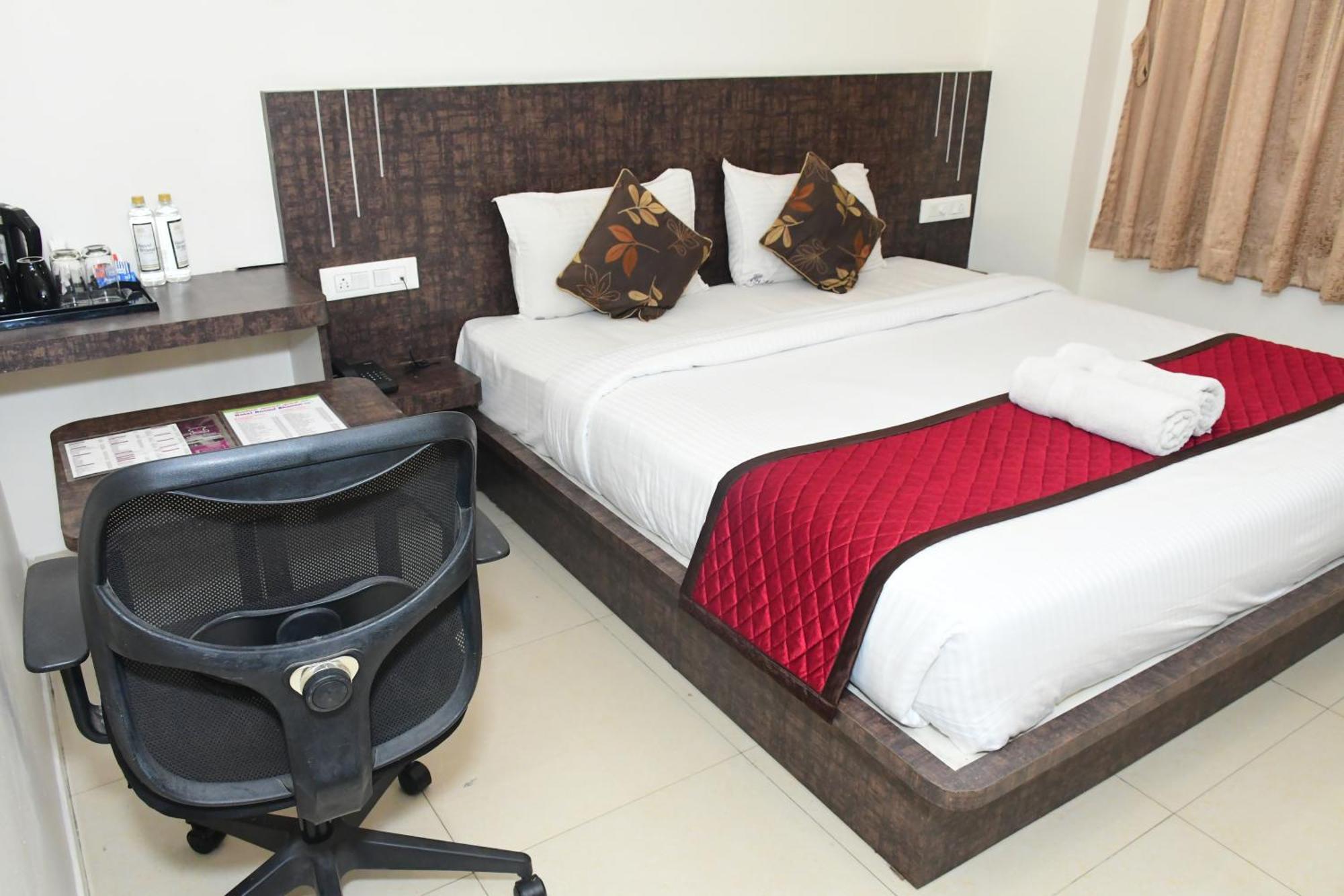 Sai Vihaar Inn & Suites Mysore Exterior photo