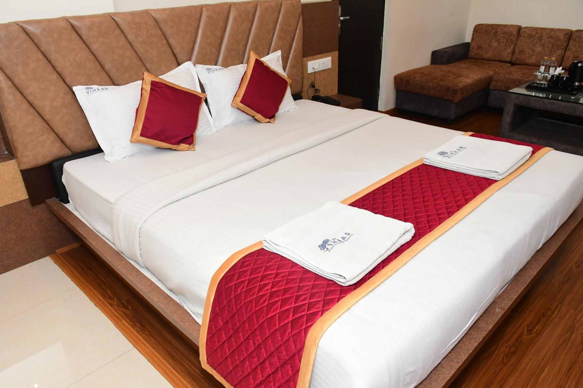Sai Vihaar Inn & Suites Mysore Exterior photo